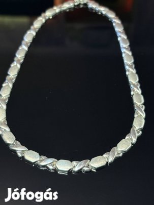 Gyönyörűséges ezüst nyaklánc-nyakék