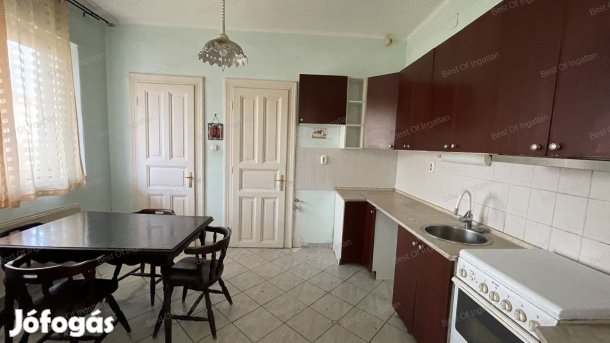 Győr-Szigetben számtalan lehetőséggel téglaépítésű ingatlan eladó!