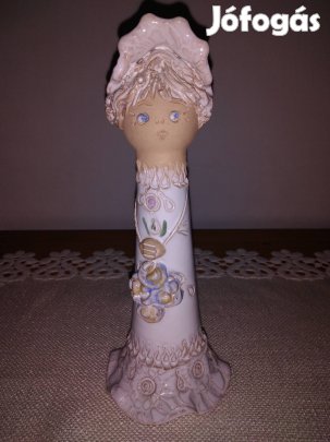 Győrbíró Enikő kerámia szobor lány alak