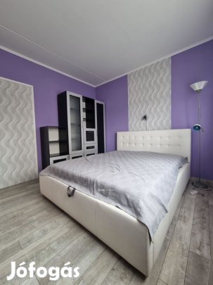 Győri 53 nm-es lakás eladó