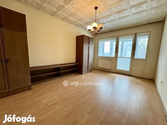 Győri 55 nm-es lakás eladó
