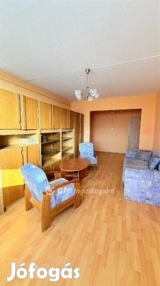Győri 55 nm-es lakás eladó