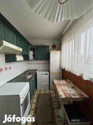 Győri 62 nm-es lakás eladó