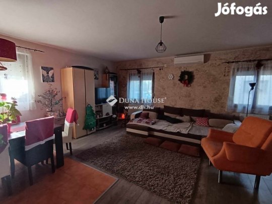 Győri 73 nm-es ház eladó