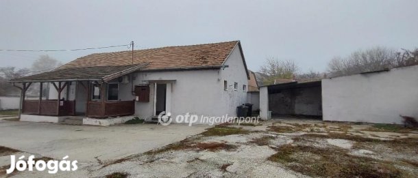 Győri 89 nm-es ház eladó