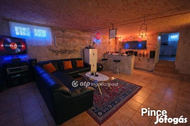 Győri eladó 157 nm-es ház