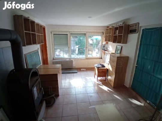 Győrladaméren különálló ház eladó