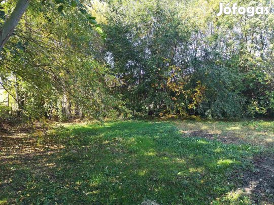 Győrladaméren lakóövezeti telek eladó
