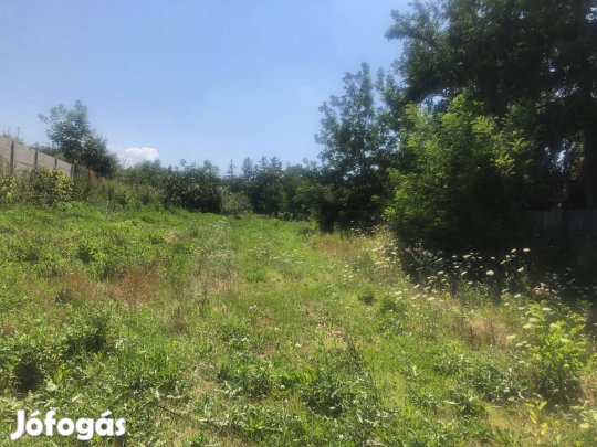 Győrságon eladó egy 1499 m2 területű, belterületi építési telek
