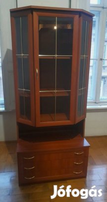 Gyűjteményes vagy tálaló szekrény (étkező, nappali, konyha) vitrines