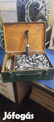 Gyújtógyertya gyűjtemény (nem hulladék)