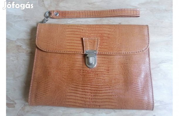 Gyűjtők figyelmébe! Régi, valódi bőr, férfi autós táska eladó!