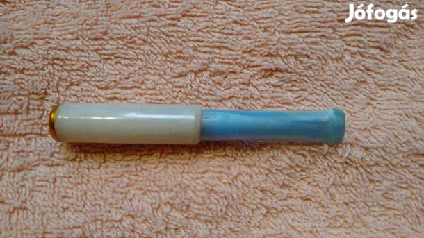 Gyűjtőknek! Régi műanyag szipka