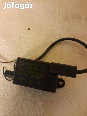 Gyújtótrafó Satronic Honeywell 3713/5 ZT 870 63032547 Buderus Wolf