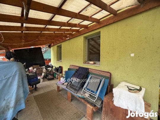 Gyula Szanazug részén eladó nyaraló!