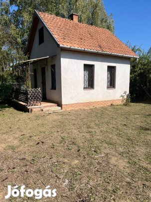 Gyula Szanazugi nyaraló eladó