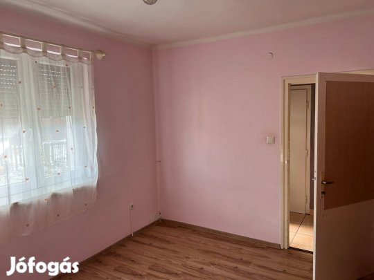 Gyula Veres Endre u. 27 eladó sorház