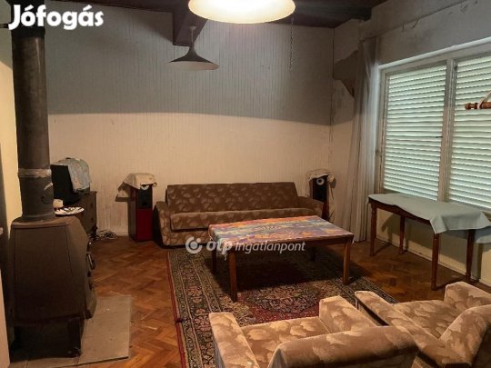 Gyulai 53 nm-es ház eladó