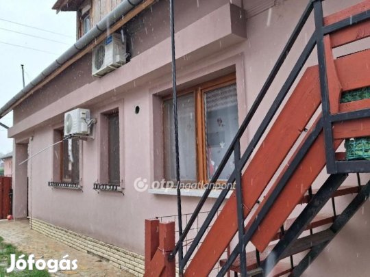 Gyulai eladó 128 nm-es ház