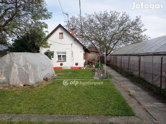 Gyulai eladó 37 nm-es ház