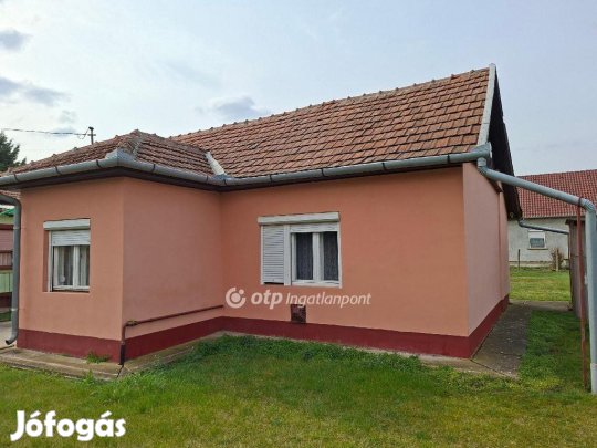 Gyulai eladó 50 nm-es ház