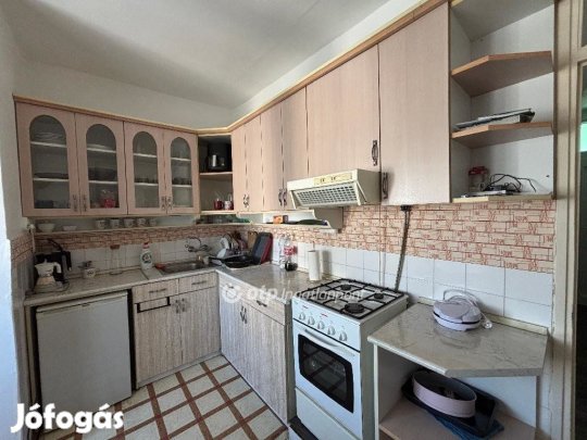 Gyulai eladó 56 nm-es lakás