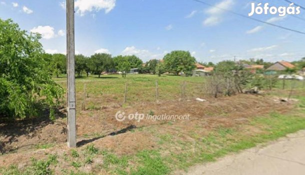 Gyulai eladó 800 nm-es telek