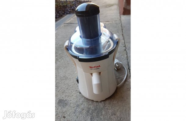 Gyümölcsscentrifuga