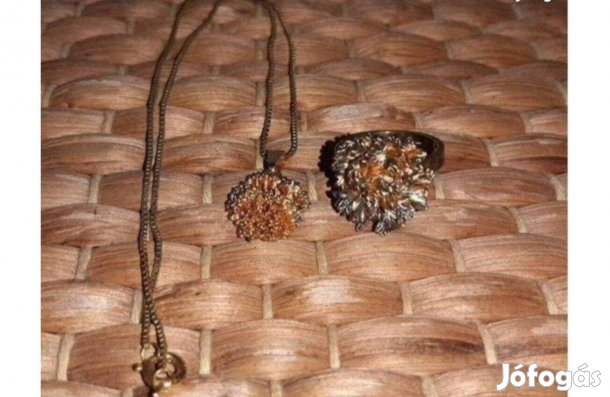 Gyűrű és nyaklánc