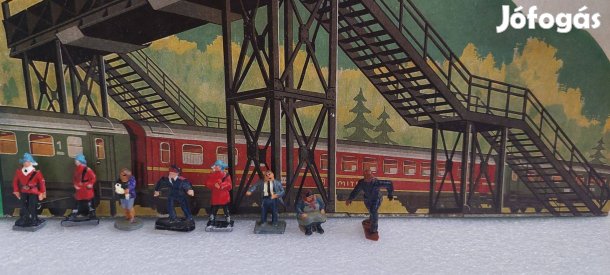 H0 8db ember terepasztal modellvasút vasút makett modell kövek