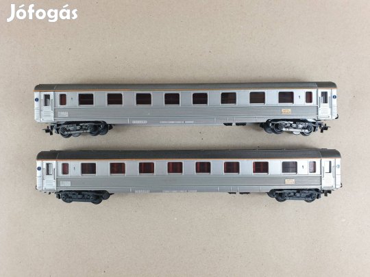 H0 Hornby 7370 SNCF Inox 1. Oszt Személyvagon - 2 dv Egyben #P184