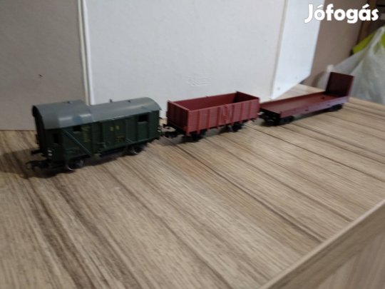 H0 Piko postakocsi és teherkocsik eladók