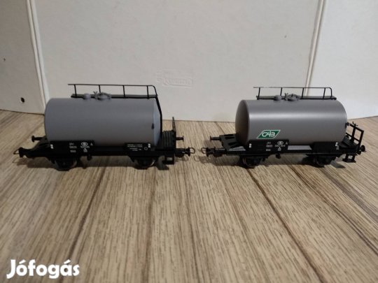 H0 Piko új tartálykocsik fék híddal, fém kerekekkel eladó