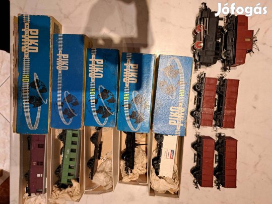 H0 Piko vasútmodell mozdony és kocsi készlet eladó