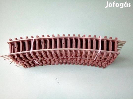 H0 hajlított sin, rövid íven 145 mm