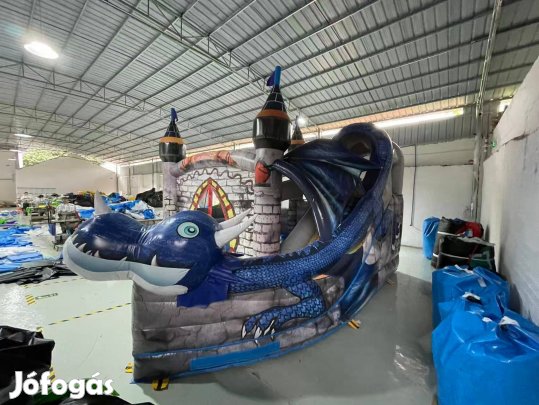 HJ54 Sárkány csúszdás, akadályos légvár ugrálóvár