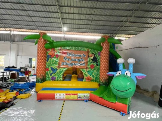 HJ77 Zsiráf csúszdás, akadályos légvár ugrálóvár