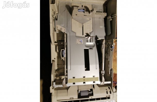HP LJ 4100 Papír adagoló tálca