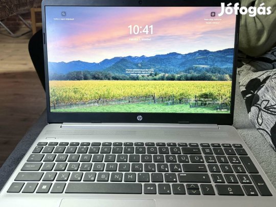 HP Laptop 8GB RAM / SSD / Gyors / Szép állapot 