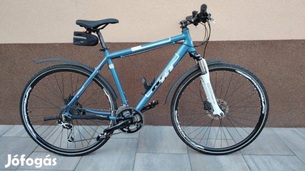 HT 28"-os olaj- tárcsafékes, aluvázas teleszkópos, MTB kerékpár