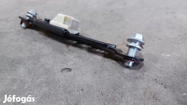 HYUNDAI I30 KIA Ceed Ceed 12- Első biztonsági öv magasság állító 0760