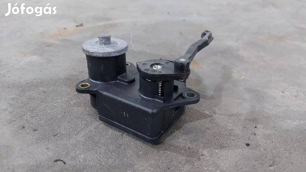 HYUNDAI I30 KIA Ceed Ceed 12- Szívósor csappantyú állító motor 0652