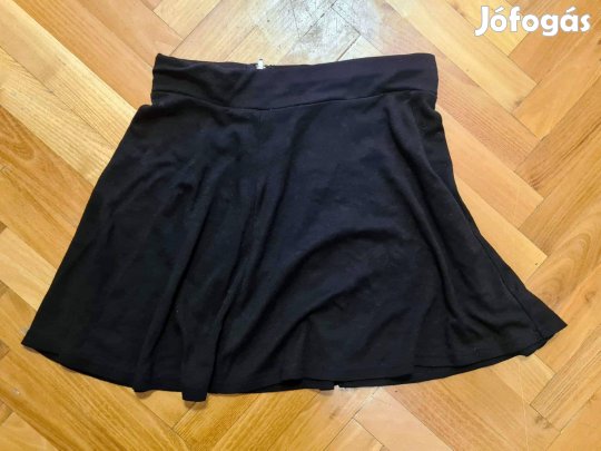 H&M Divided fekete rövid skater szoknya S-es