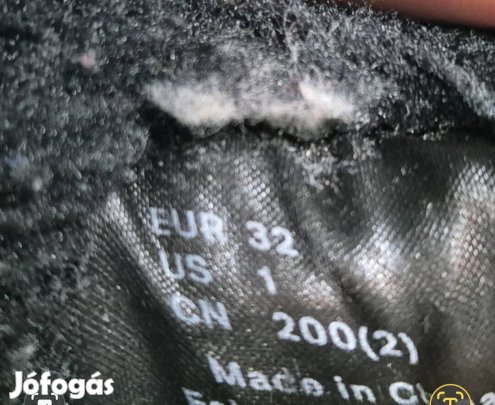 H&M-es bakancs.32-es