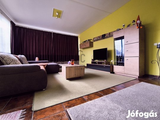 H-TARIFA, AMERIKAI KONYHA, BRUTÁL TERASZ  EZ NEM A NAGYMAMA KOCKAHÁZA