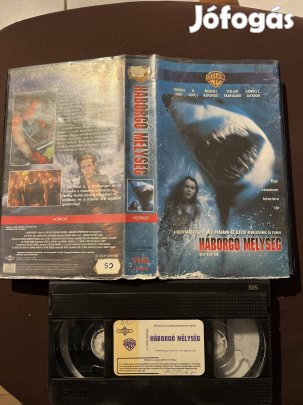 Háborgó mélység horror vhs 