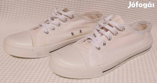 Hagyományos Férfi / Fiú Fehér Tornacipő / Vászoncipő (41 méret)