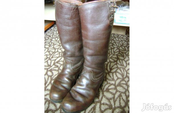 Hagyományos bőrcsizma