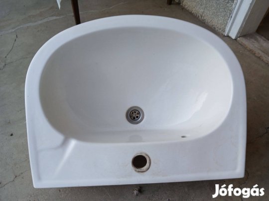 Hagyományos mosdó, 60 cm