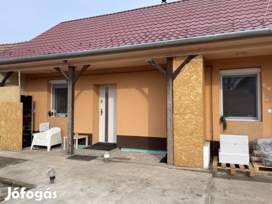 Hajdúböszörmény / családi ház / tégla / 1 szoba / 40 m kiadó